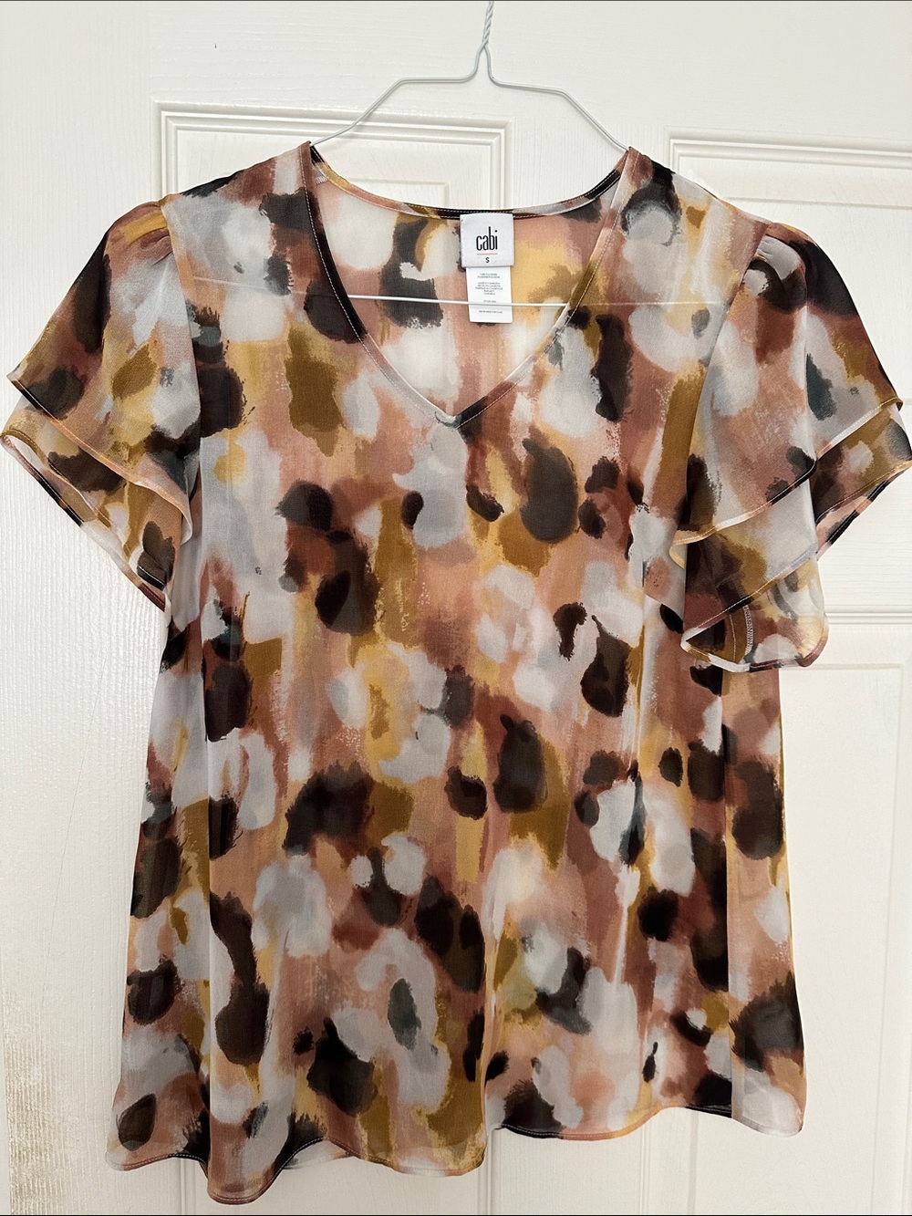 CAbi Agenda top - V-Neck Flutter Sleeve in Brown and Gold Tones